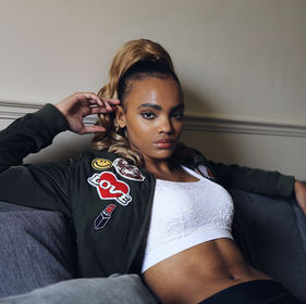 Lisa Conta | Never Answer