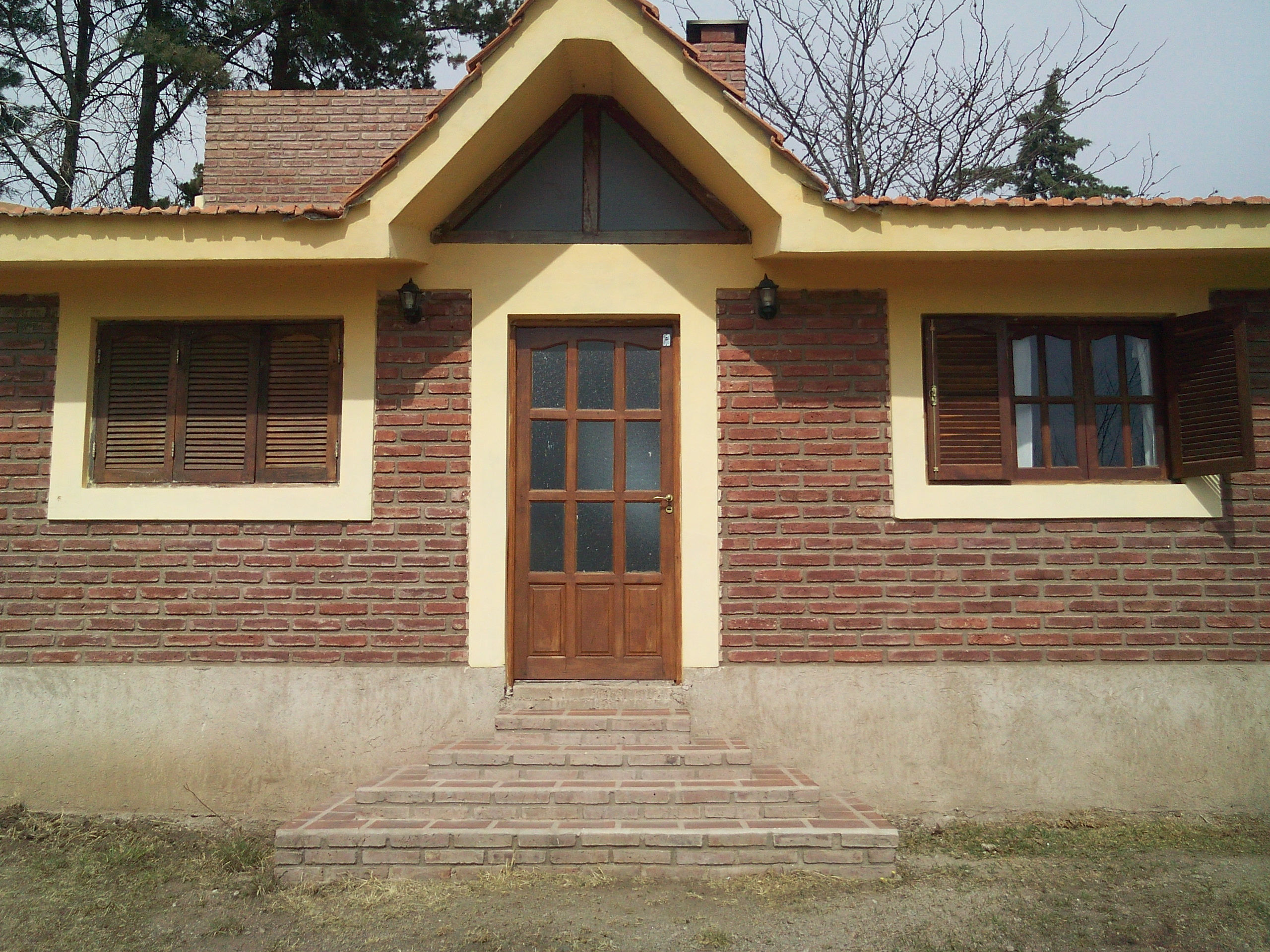 Casa en las sierras, excelente entorno natural.