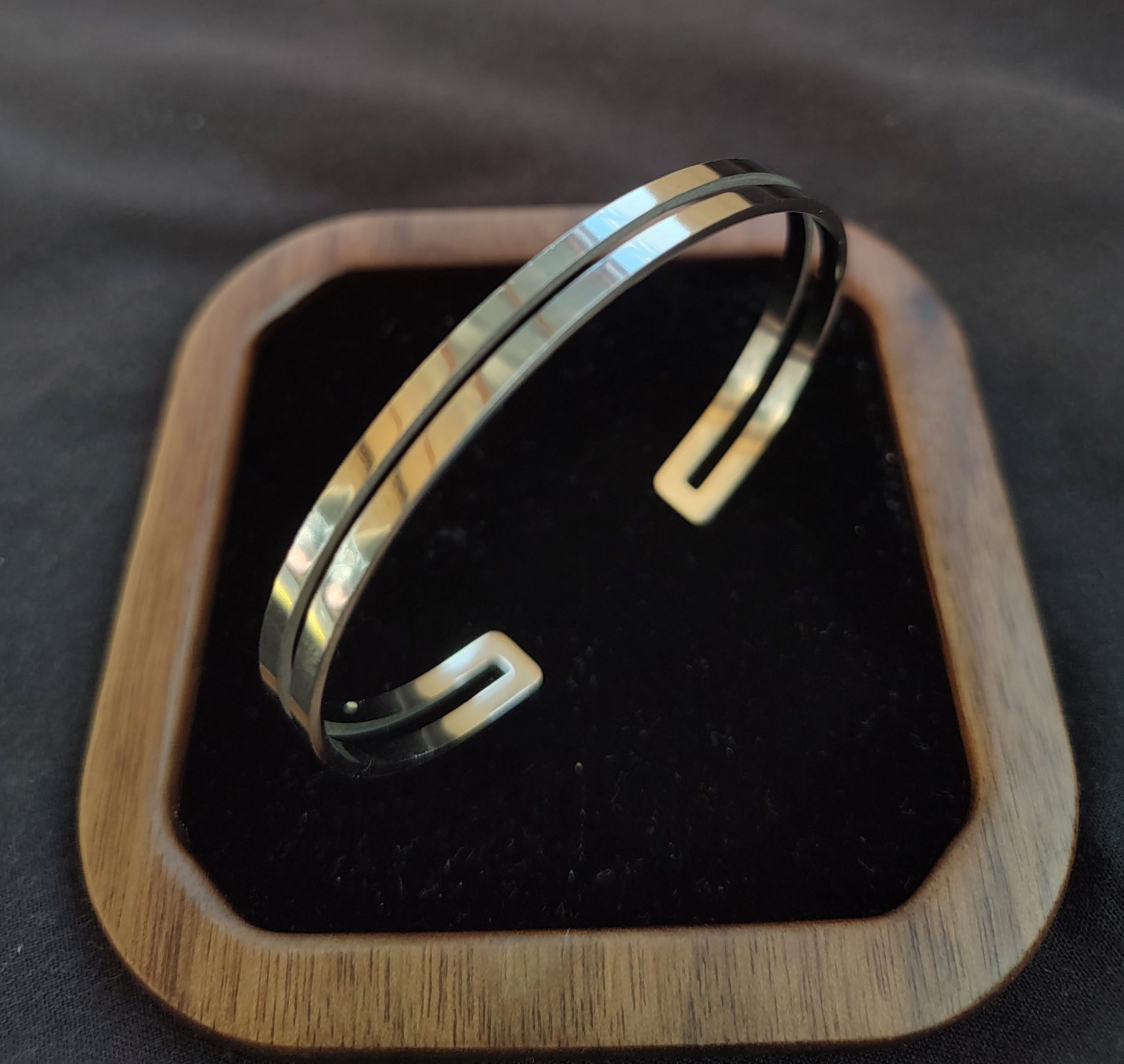 Split Bangle