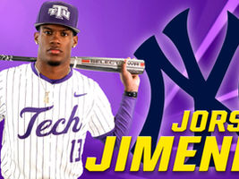 Yankees Sign Jimenez as Free Agent, Bringing Purple-and-Gold Star Back to the Bronx