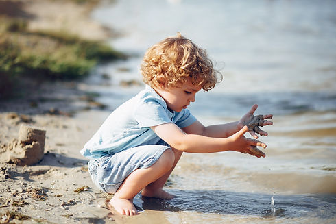 IMAGE 4 TOUCH - cute-little-children-playing-sand copy.jpg