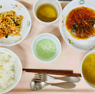 ご飯　味噌汁　たらの野菜あんかけ　はりはり漬け　ゼリー（青りんご味）　麦茶