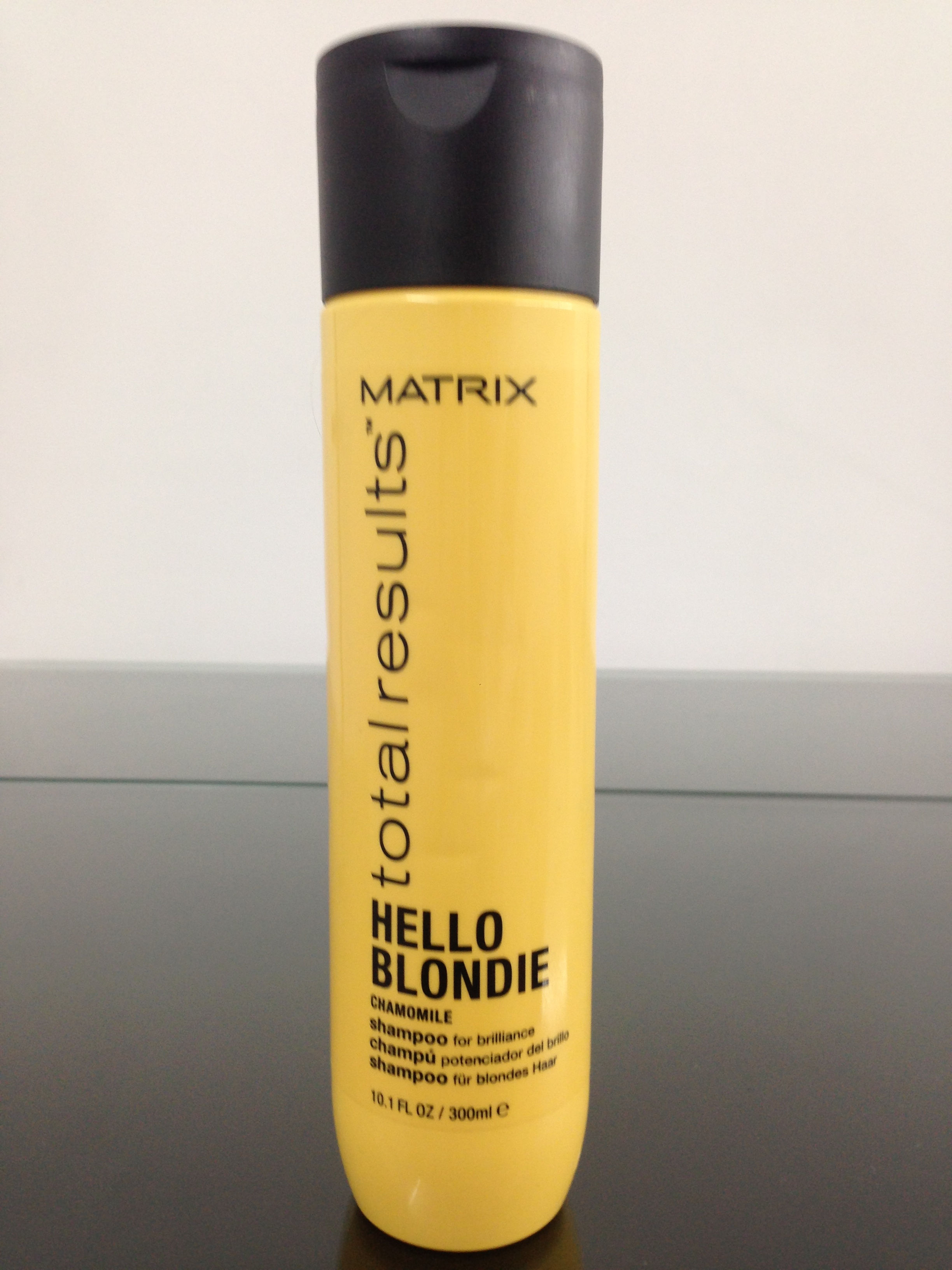 HELLO BLONDIE -SHAMPOO 300ml