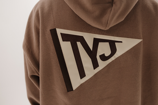 AC2026_Hoodie_Brown_03