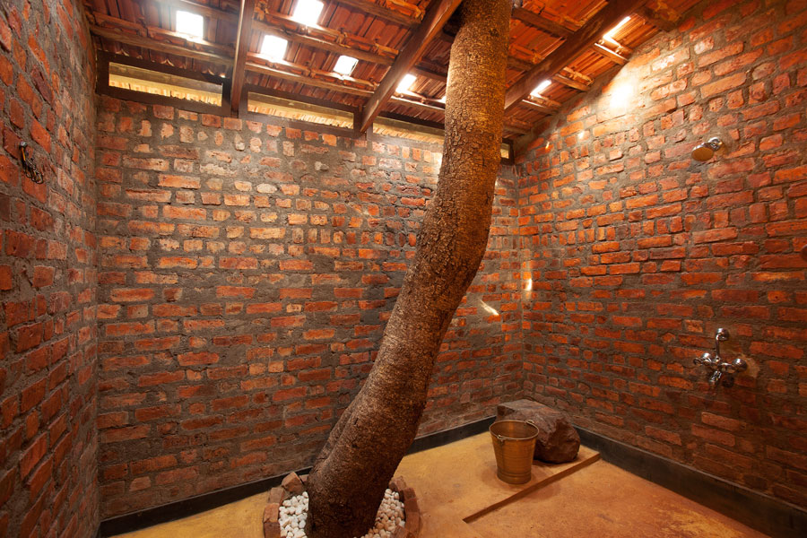 Brick Cottage bathroom