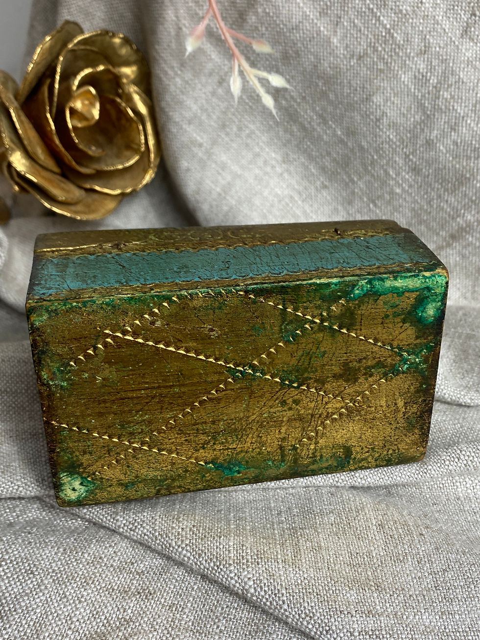 Miniature : vue de dessous vue de coté coffret à bijoux bois florentin vintage italien