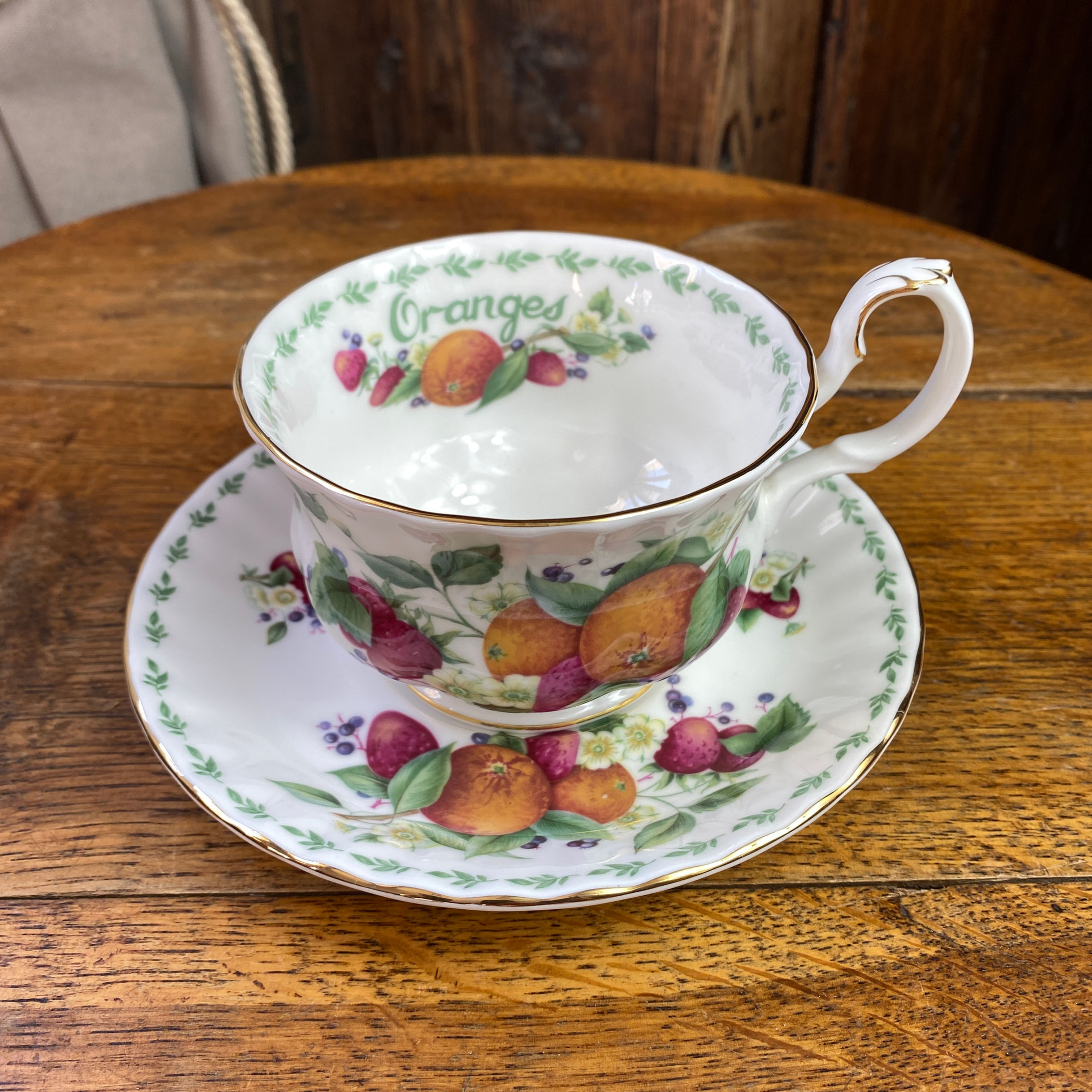 Tasse et sous tasse Roral Albert série Oranges