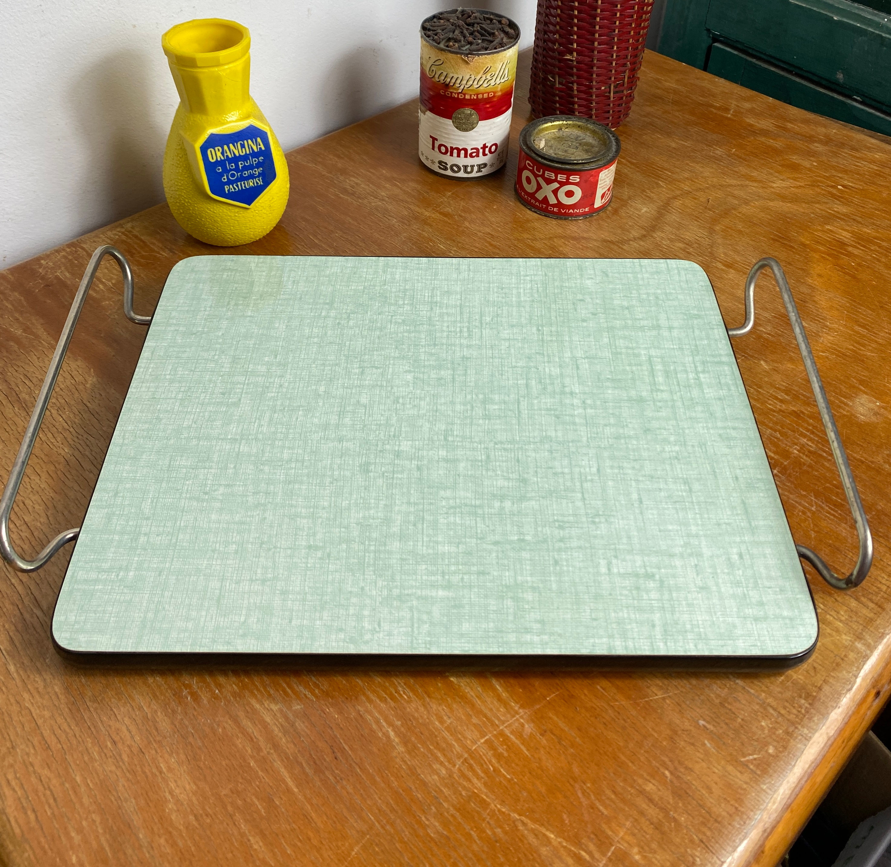Plateau en Formica vert d'eau vintage