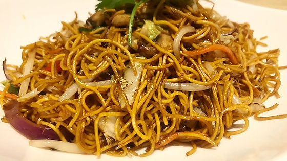 L9.      Mixed Vegetables Fried Noodle  雜菜炒麵