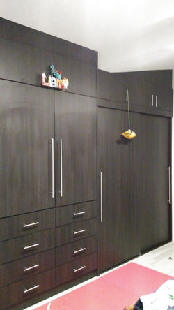 CLOSETS 28