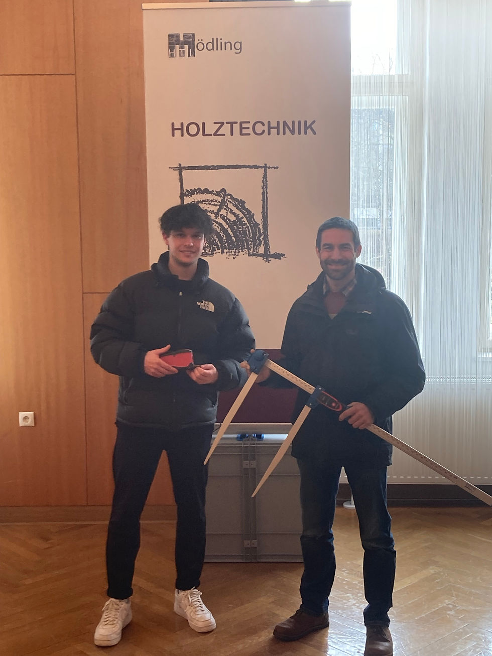 Daniel Überbacher (Infometrics), Andreas Stangl (Encargado de la segheria, HTL Mödling)
