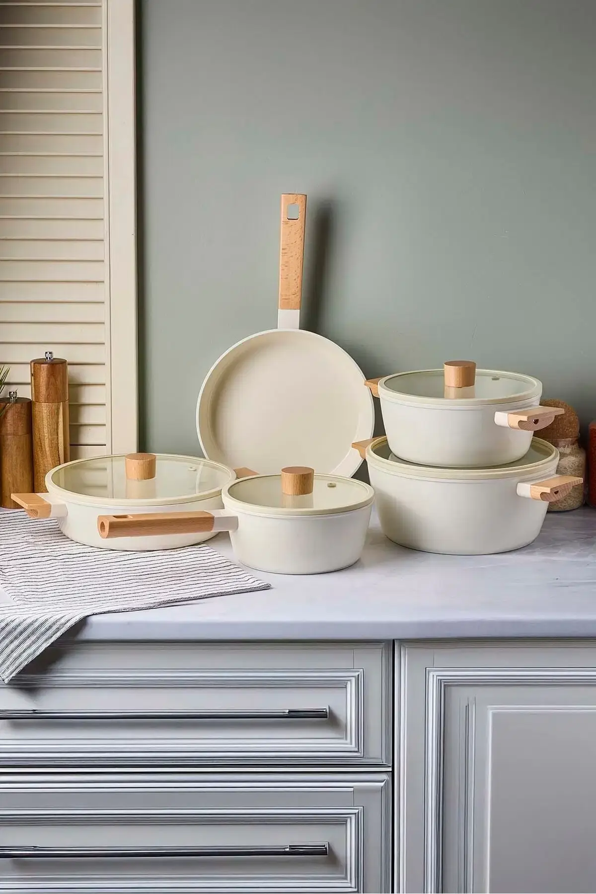 PEROTTI CookWood - 9 Parça Tencere Tava Seti Indüksiyon Tabanlı Ahşap Saplı