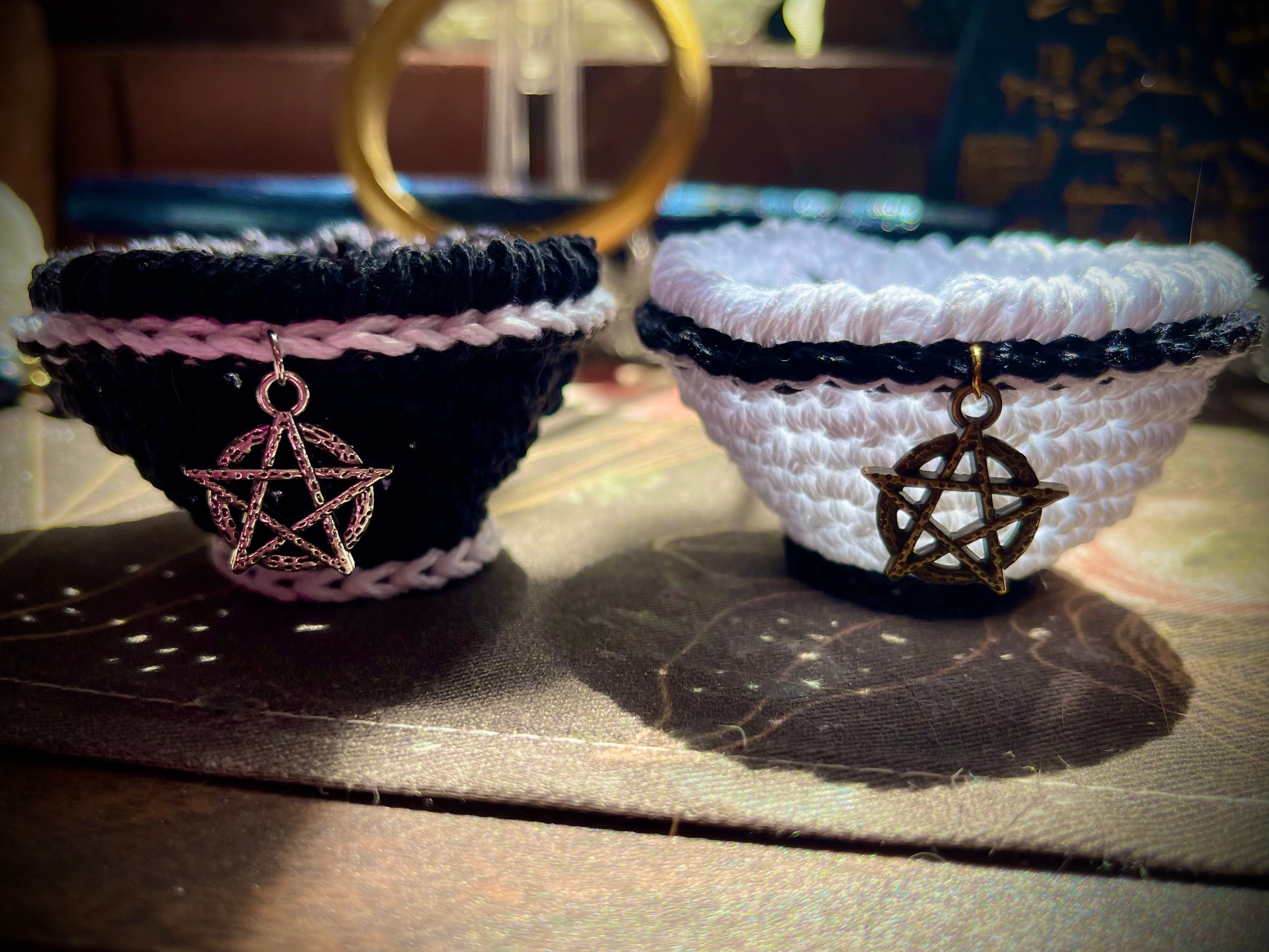 Small Offering Bowl Set - Black and White