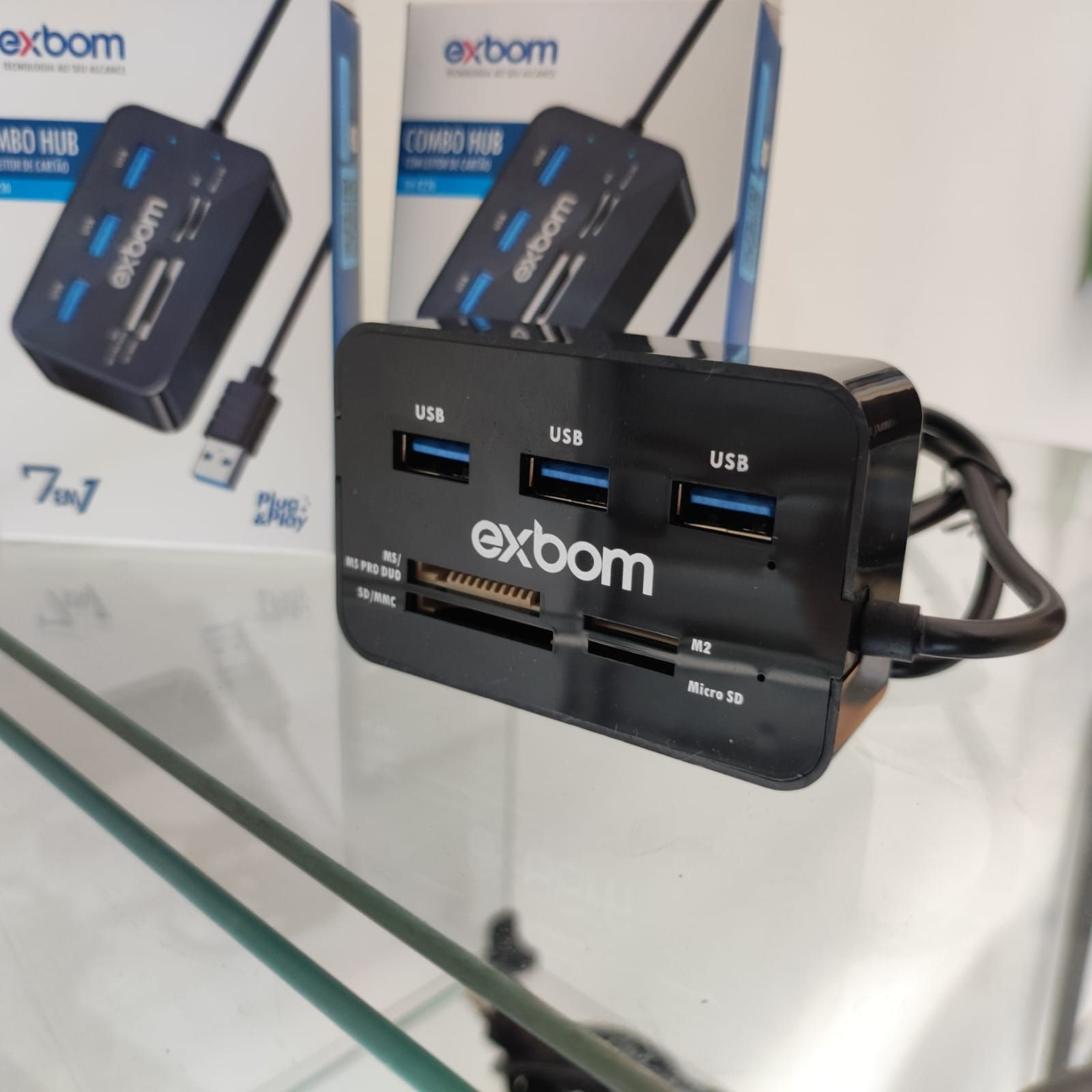 Hub USB com Leitor de cartão de memória