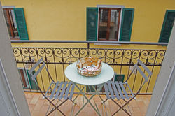 2F4C593A-08D2-4B10-9A0B-F09921A2650B