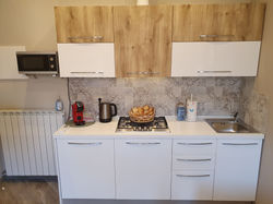 E5CB6C37-491B-4604-B0AC-B0E3A5A51333