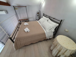 EF882C59-4B4A-41B2-8218-A7487341CE01