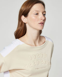 45_3608251155349_0116