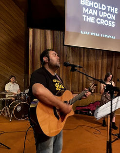 What to Expect - Worship_edited_edited.jpg