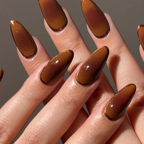 13 “Brownie Pudding” Nail Ideas That Look Good Enough to Eat