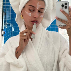 Skin Streaming: The Beauty of Simple Skincare Routines!