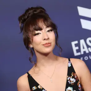 All the Glamorous Hair and Makeup Looks We Loved at the AMAs 2025