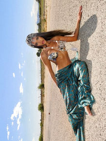 Henna is the Midas Touch at Coachella: How South Asian Fashion has Shaped the West