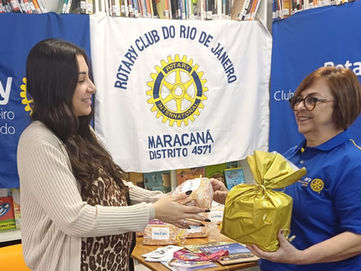 Agosto Dourado reúne sete Rotary Clubs em ação de apoio à amamentação no Santa Marta