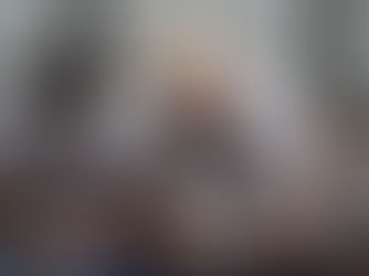 Altamiro Alarcão super distraído jogando game com a juventude do Interact em Conferência Distrital 2017-2018