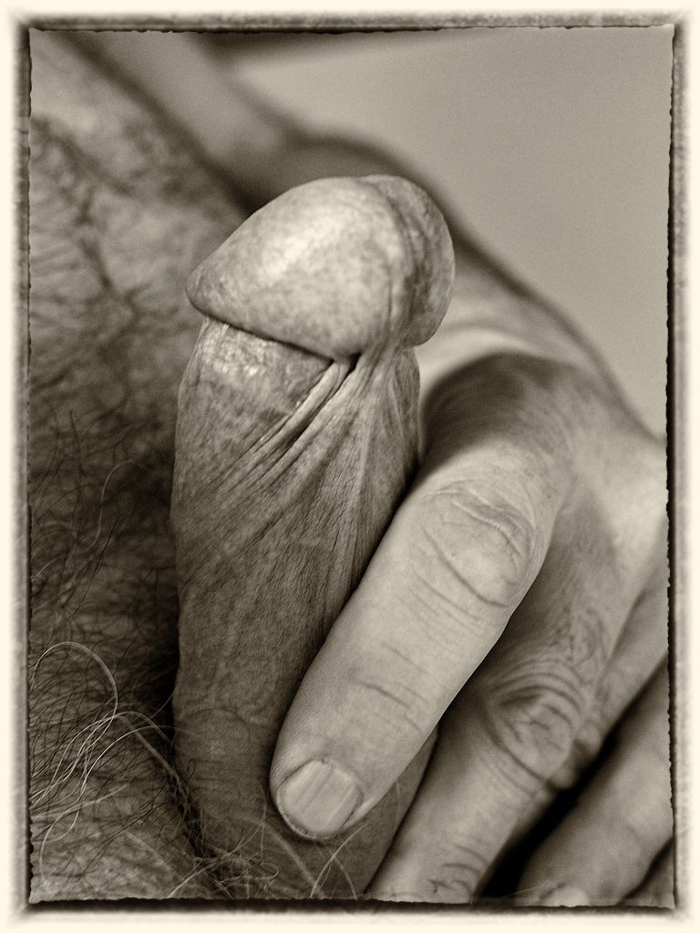 von unten in der Hand IV