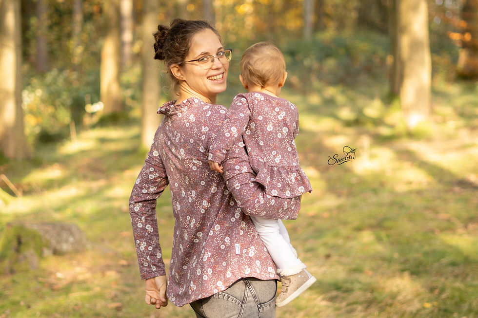 Miniaturbild: Kombi E-Book - Das  cUrl - Basic bis Flattershirt Schnittmuster