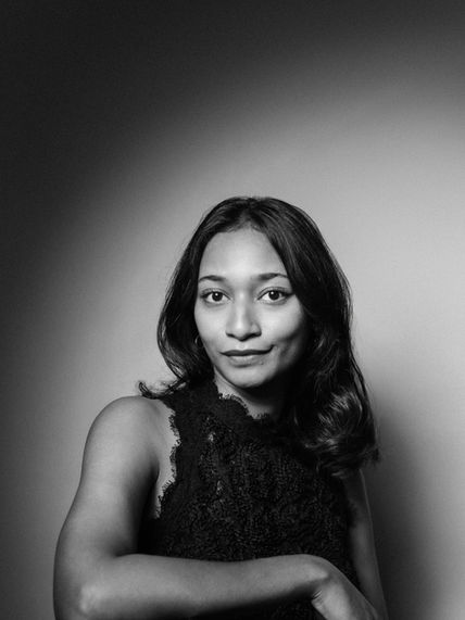 Professionelles Business Portrait einer Frau aus Köln für LinkedIn und Personal Branding mit modernem, seriösem Look