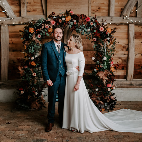 Gildings Barns Dorking ~ Emily & Stefan