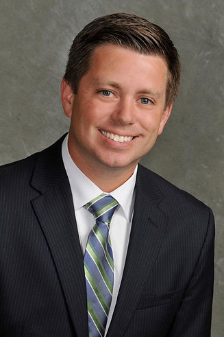 Ryan Lee Headshot.jpg