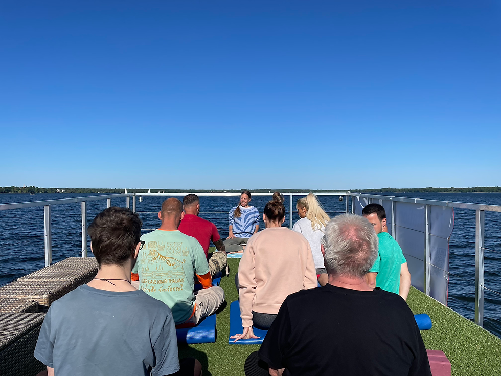 Gelöst & frei in den Sonnenaufgang