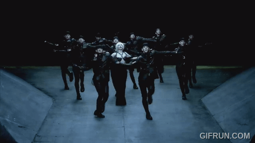 Alejandro.gif