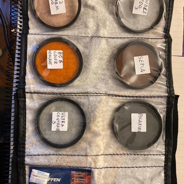 14 Filtros TIFFEN + 20 adaptadores de tamaño