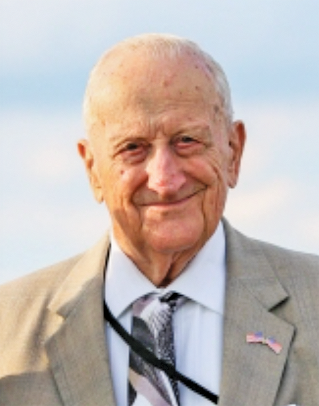 Lloyd North Lewis, 96