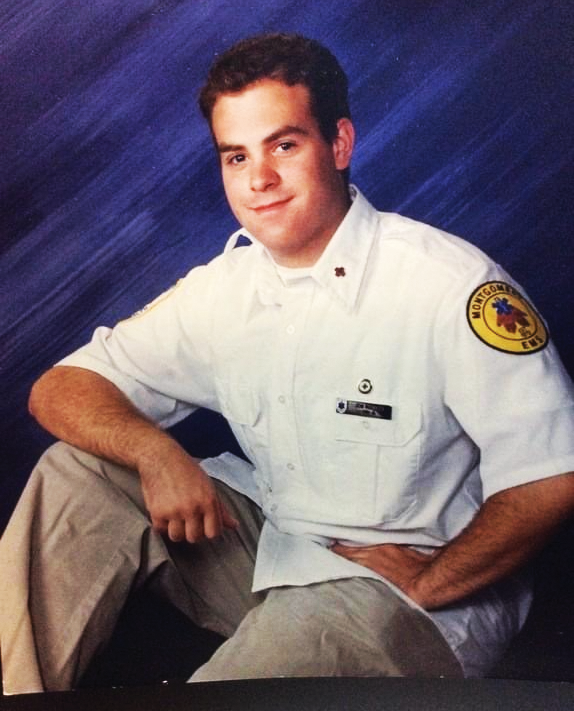 Jonathan E. Muller, 38 