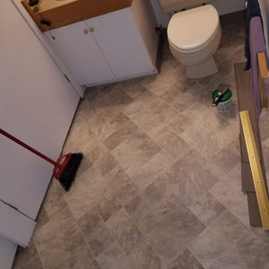 bathroom - vinyl sheet flooring (click for more)