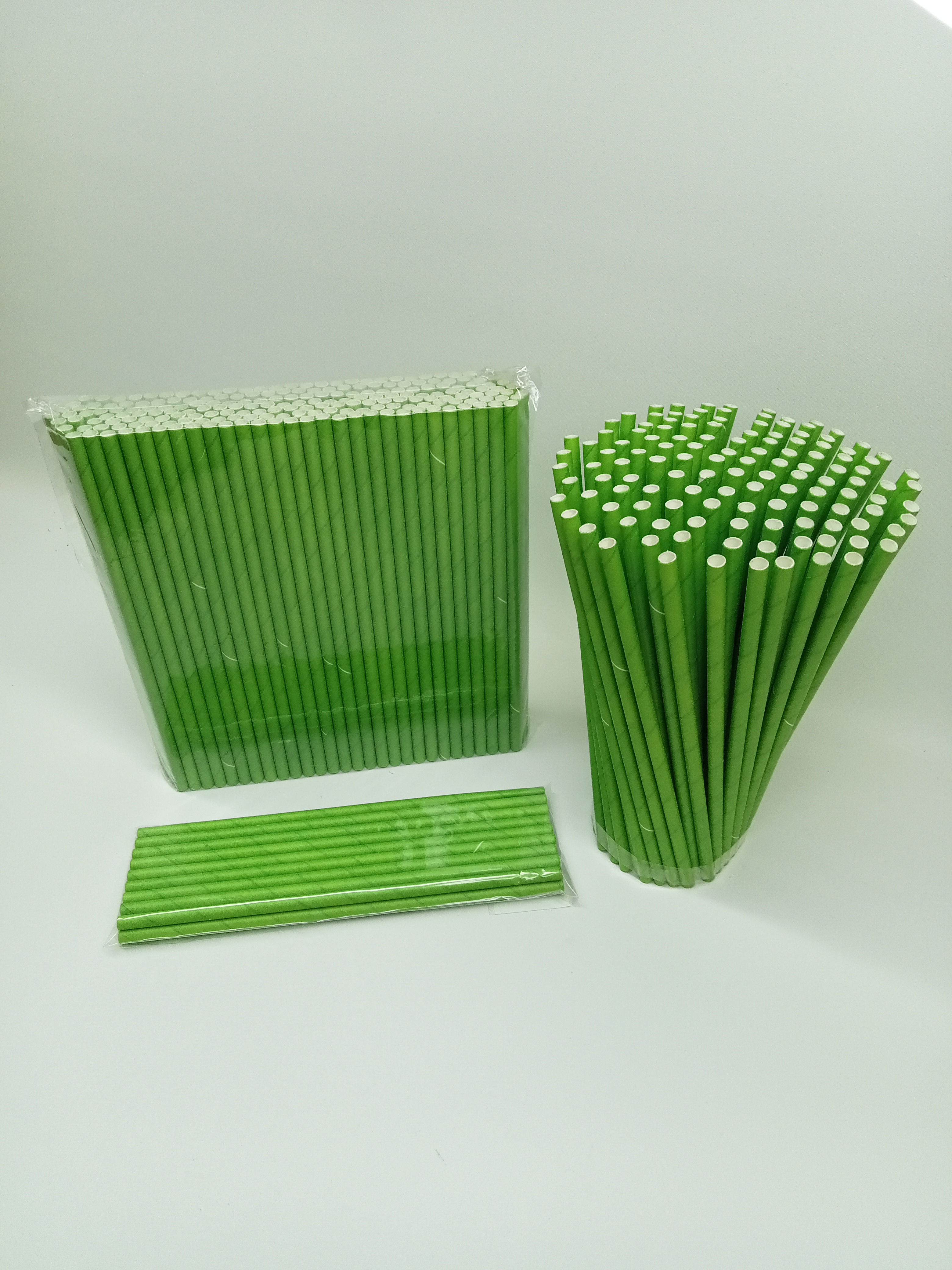 6 x 197 mm GREEN PAPER STRAWS