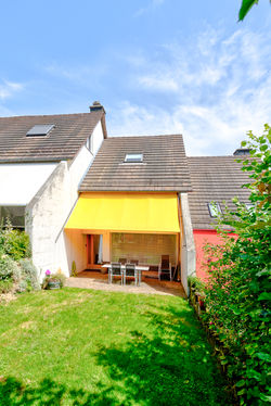 Sitzplatz mit dem Gartenanteil