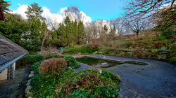 Pool auf der "Rückseite"