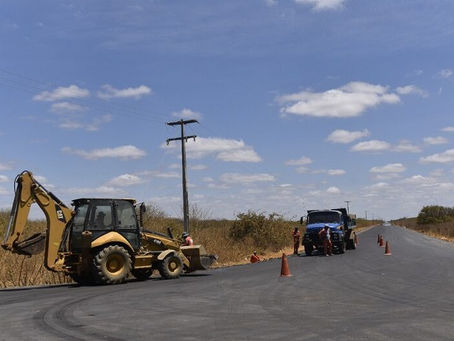 Governo do RN publica aviso de licitação no valor de R$ 50 milhões para restauração de rodovias estaduais
