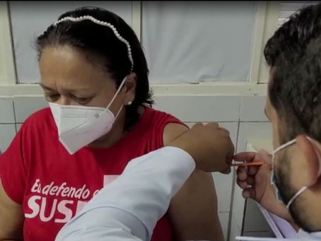 Governadora do RN recebe dose de reforço da vacina contra Covid
