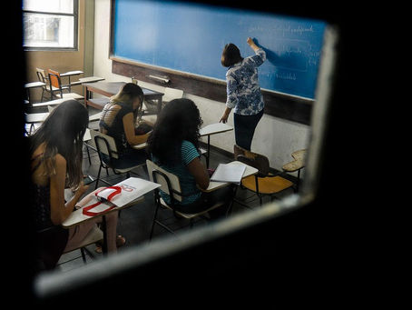 Pagamento de bolsas de 60 mil estudantes de graduação está atrasado
