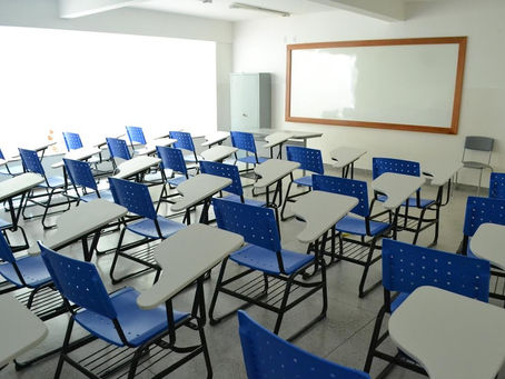 Prefeitura de Natal lança concurso para professores temporários com salário de R$ 2.577