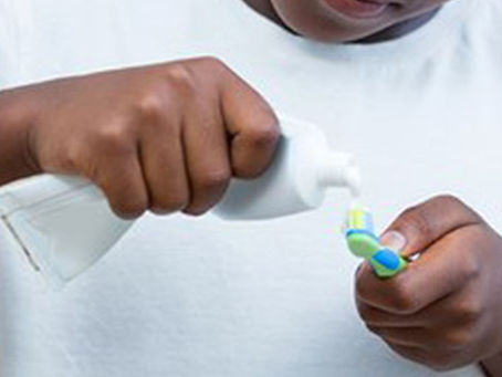 Anvisa suspende creme dental da Colgate após relatos de reações