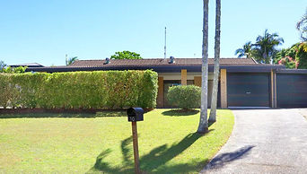 10 Cutana Court 2021 front house_edited_