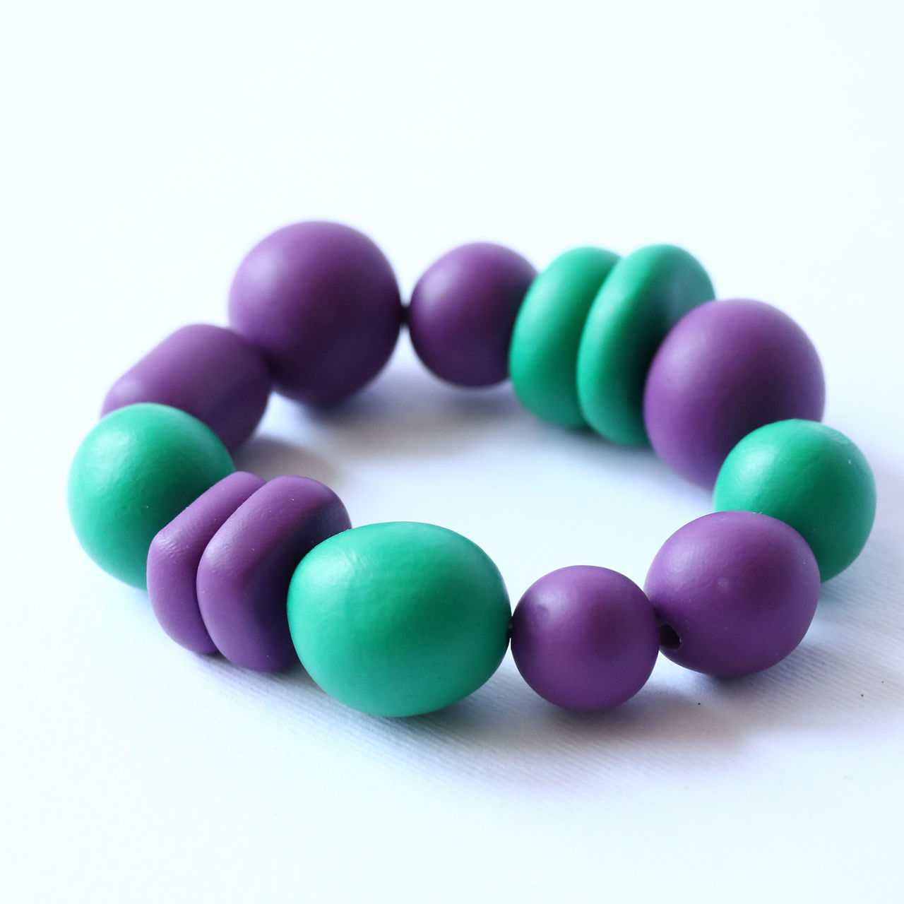 Bracelet perles violet vert colorées Lucas